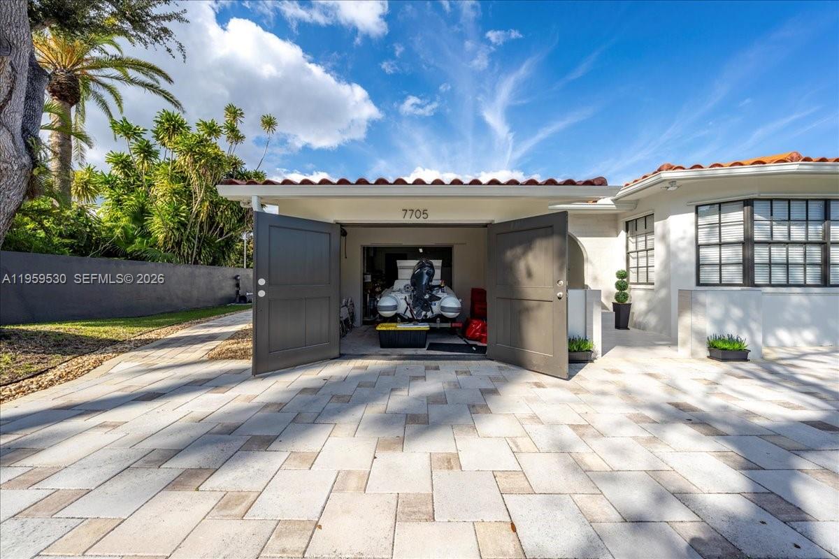 7705 SW 66th St South Miami, FL 33143