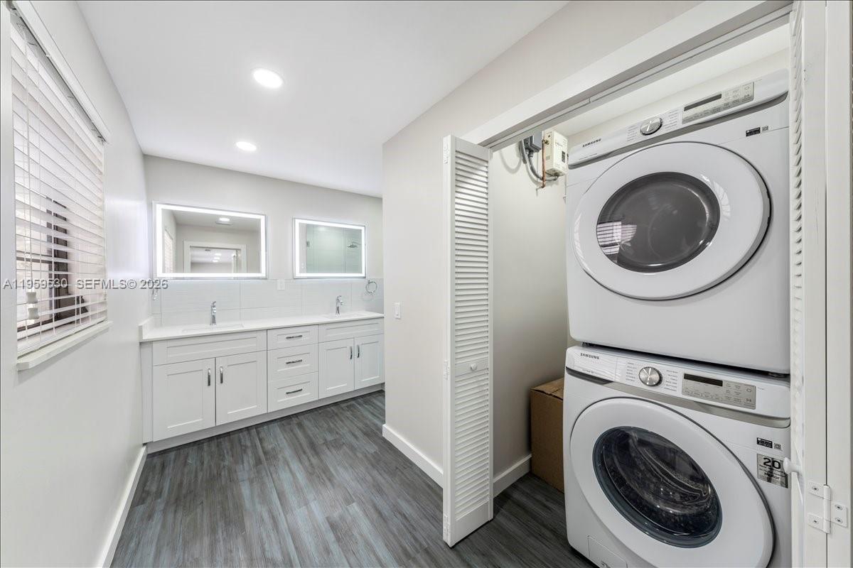 7705 SW 66th St South Miami, FL 33143