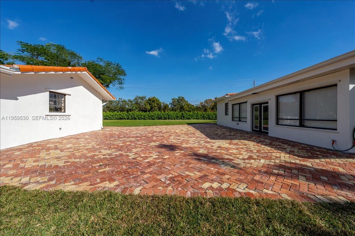 7705 SW 66th St South Miami, FL 33143