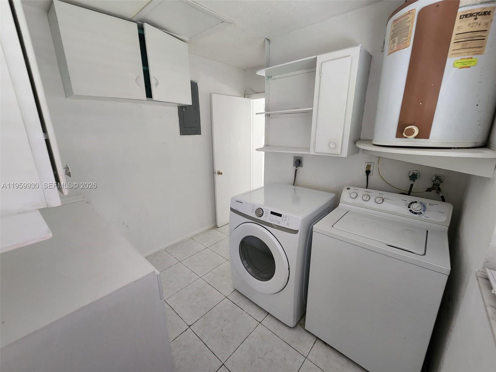 830 SW 50th Ave Margate, FL 33068