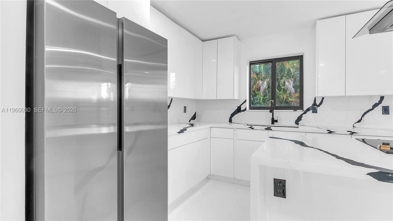 3810 NW 6th St Lauderhill, FL 33311