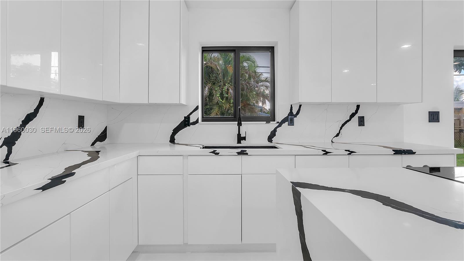 3810 NW 6th St Lauderhill, FL 33311