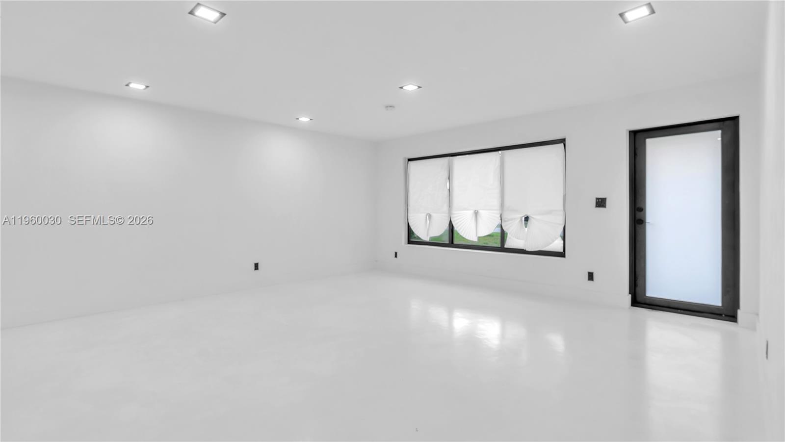 3810 NW 6th St Lauderhill, FL 33311