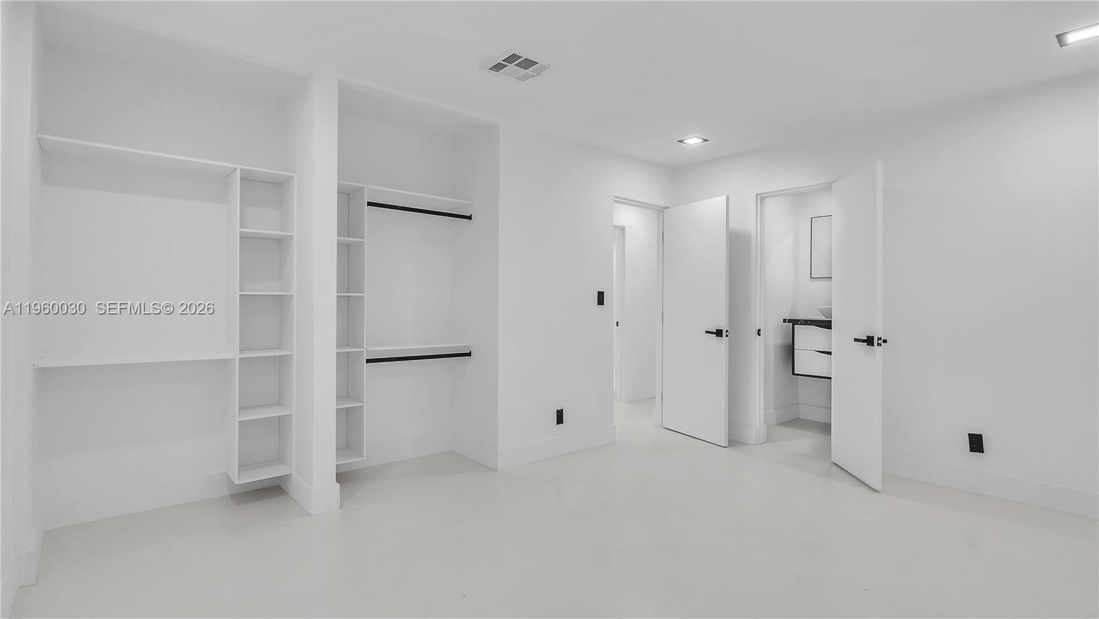 3810 NW 6th St Lauderhill, FL 33311