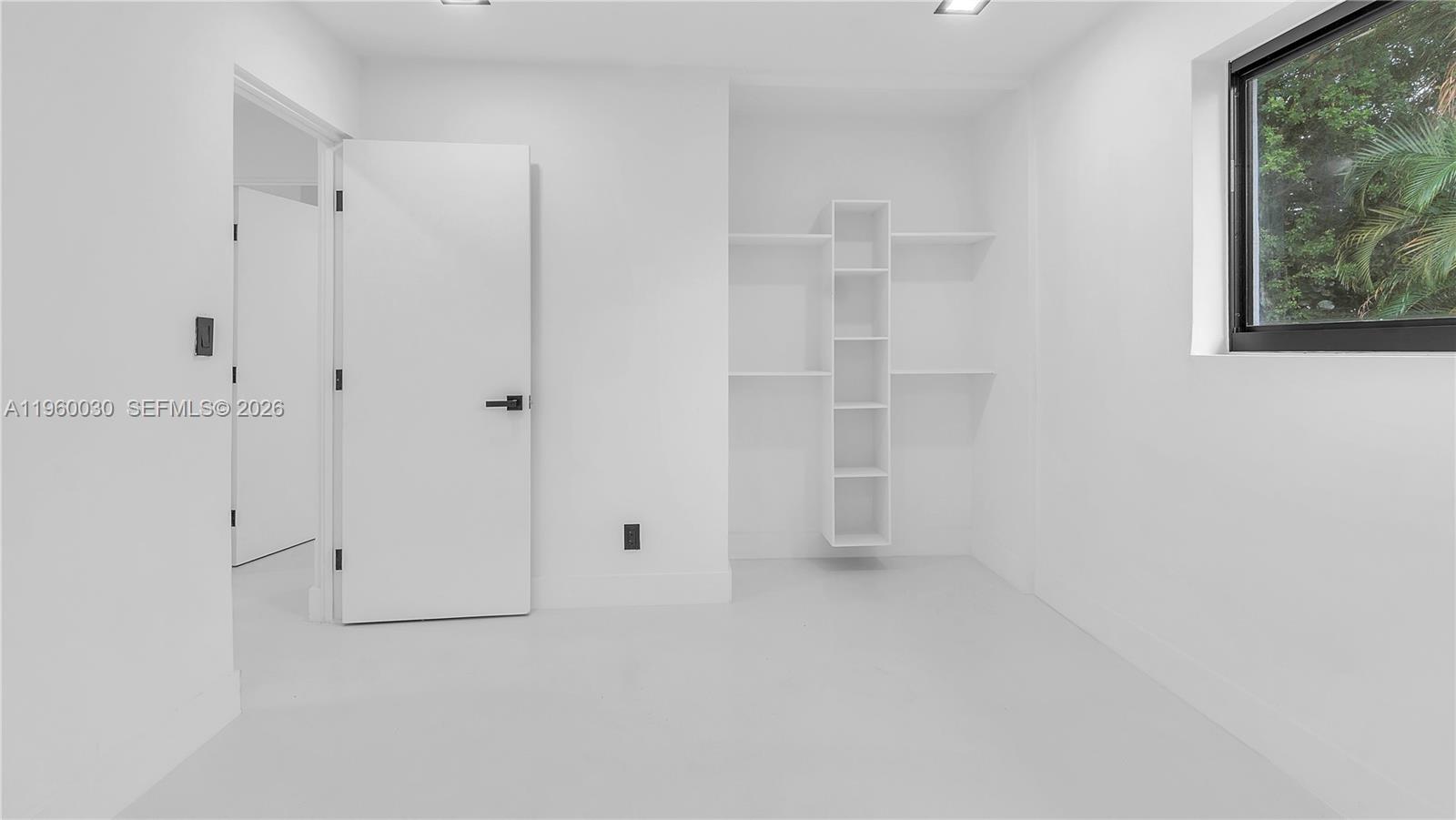 3810 NW 6th St Lauderhill, FL 33311