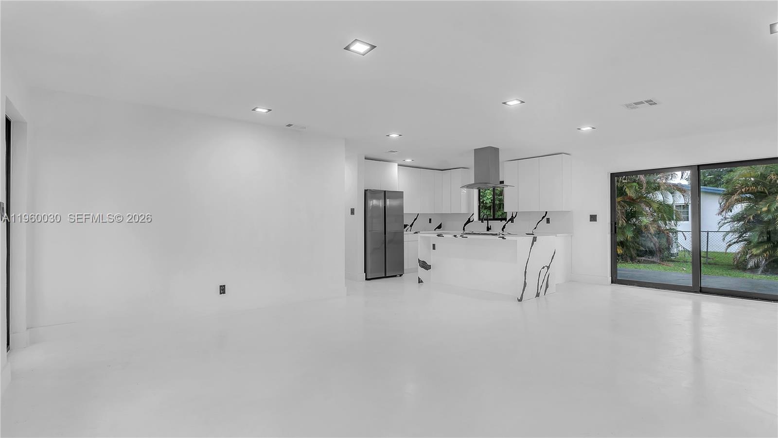 3810 NW 6th St Lauderhill, FL 33311