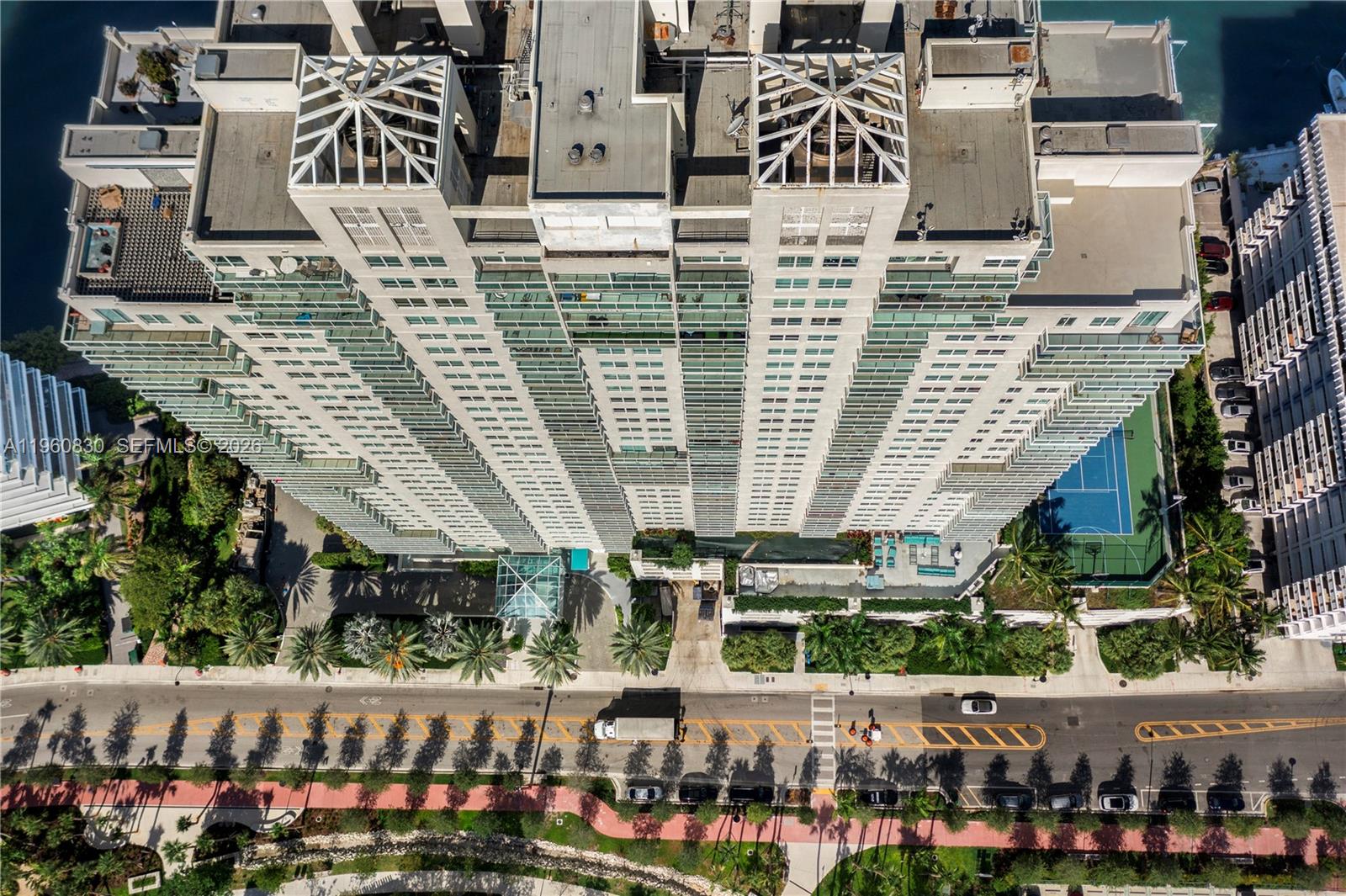 image The Floridian34