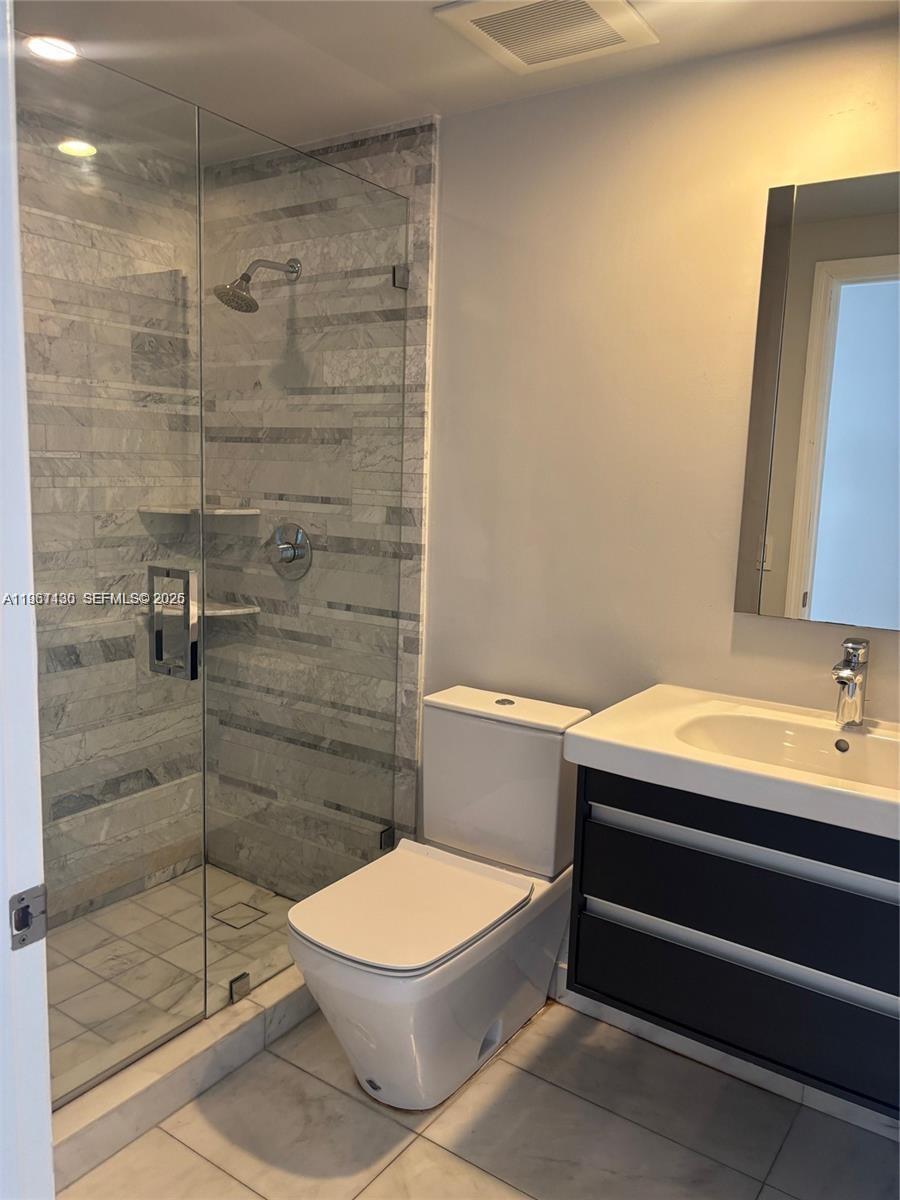 50 Ocean Ln Dr #404 Key Biscayne, FL 33149