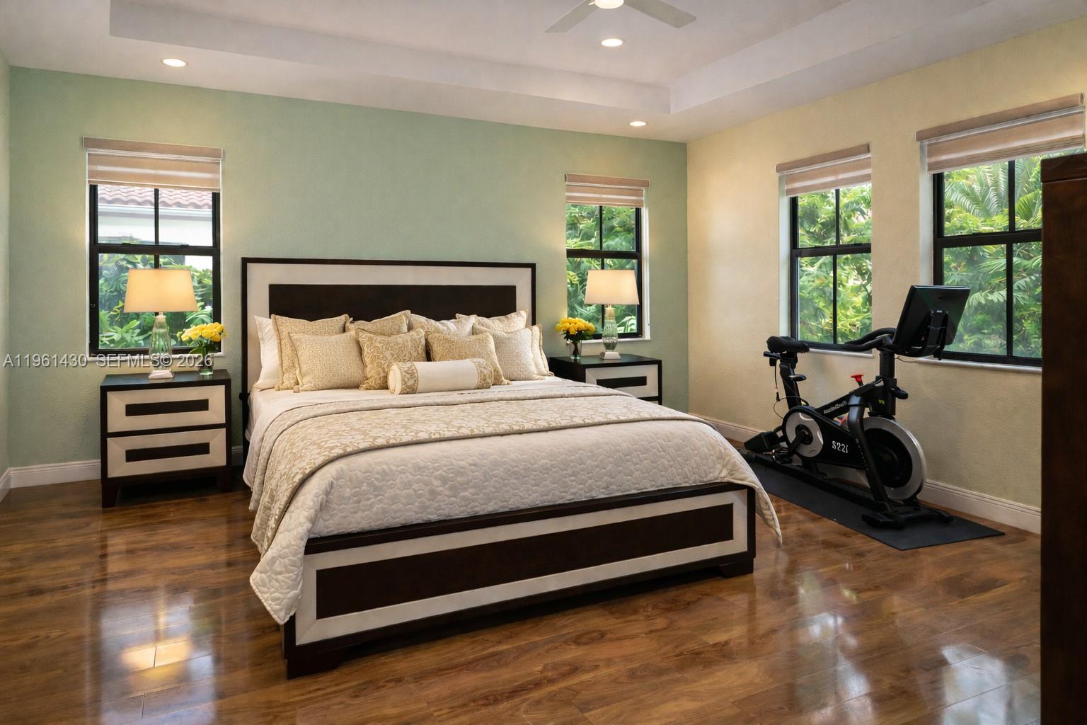 10013 NW 89th Ter Doral, FL 33178