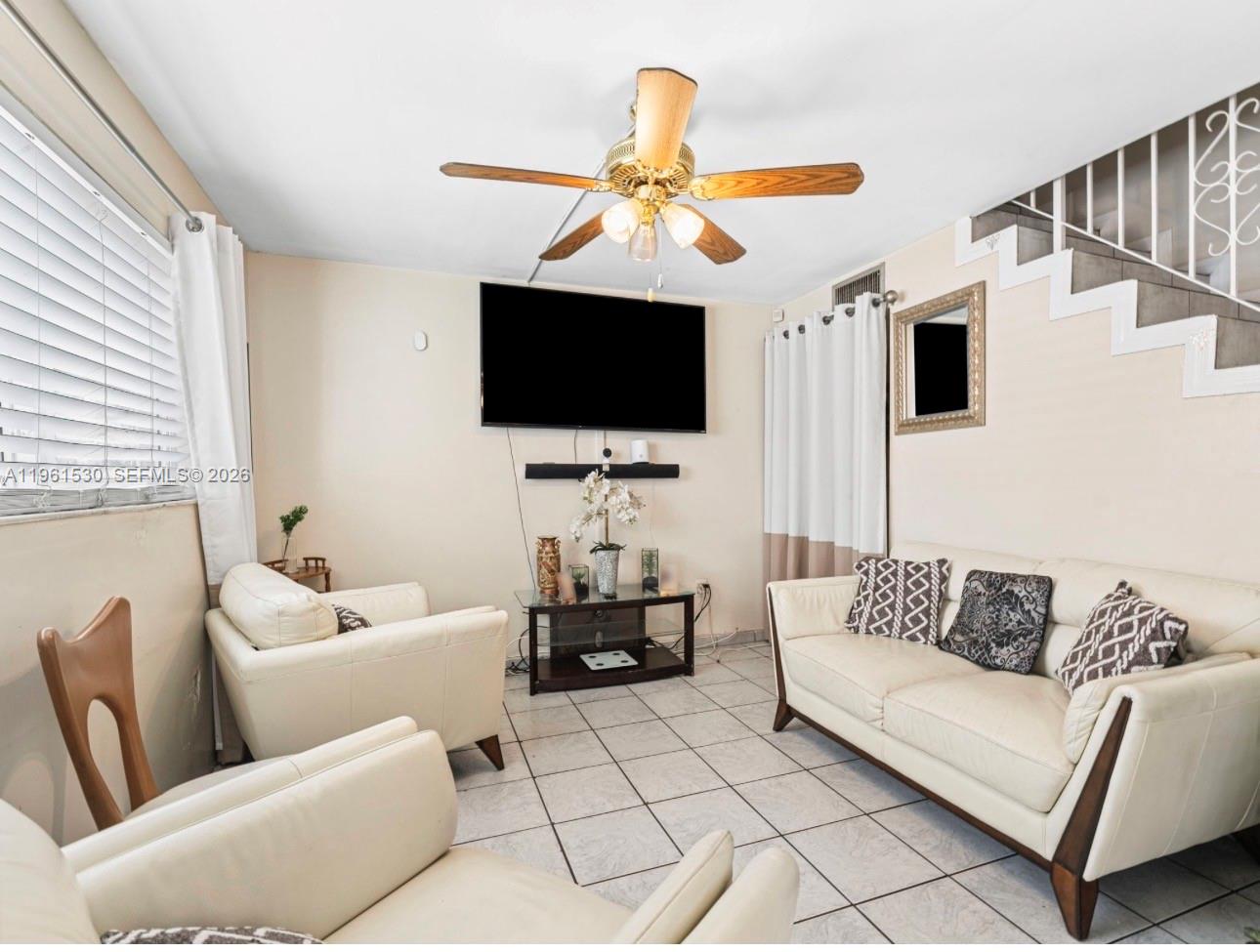 3056 NW 15th St #201 Miami, FL 33125