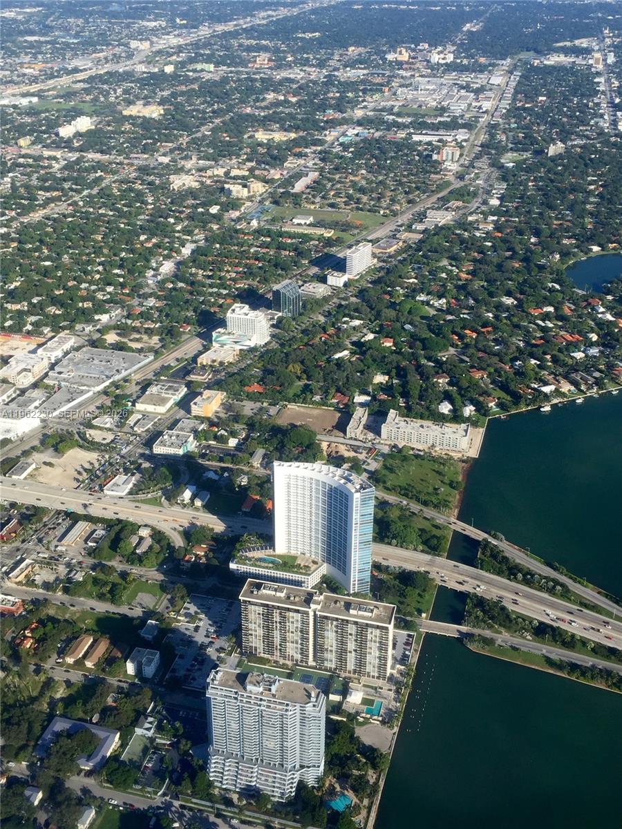 image Charter Club12