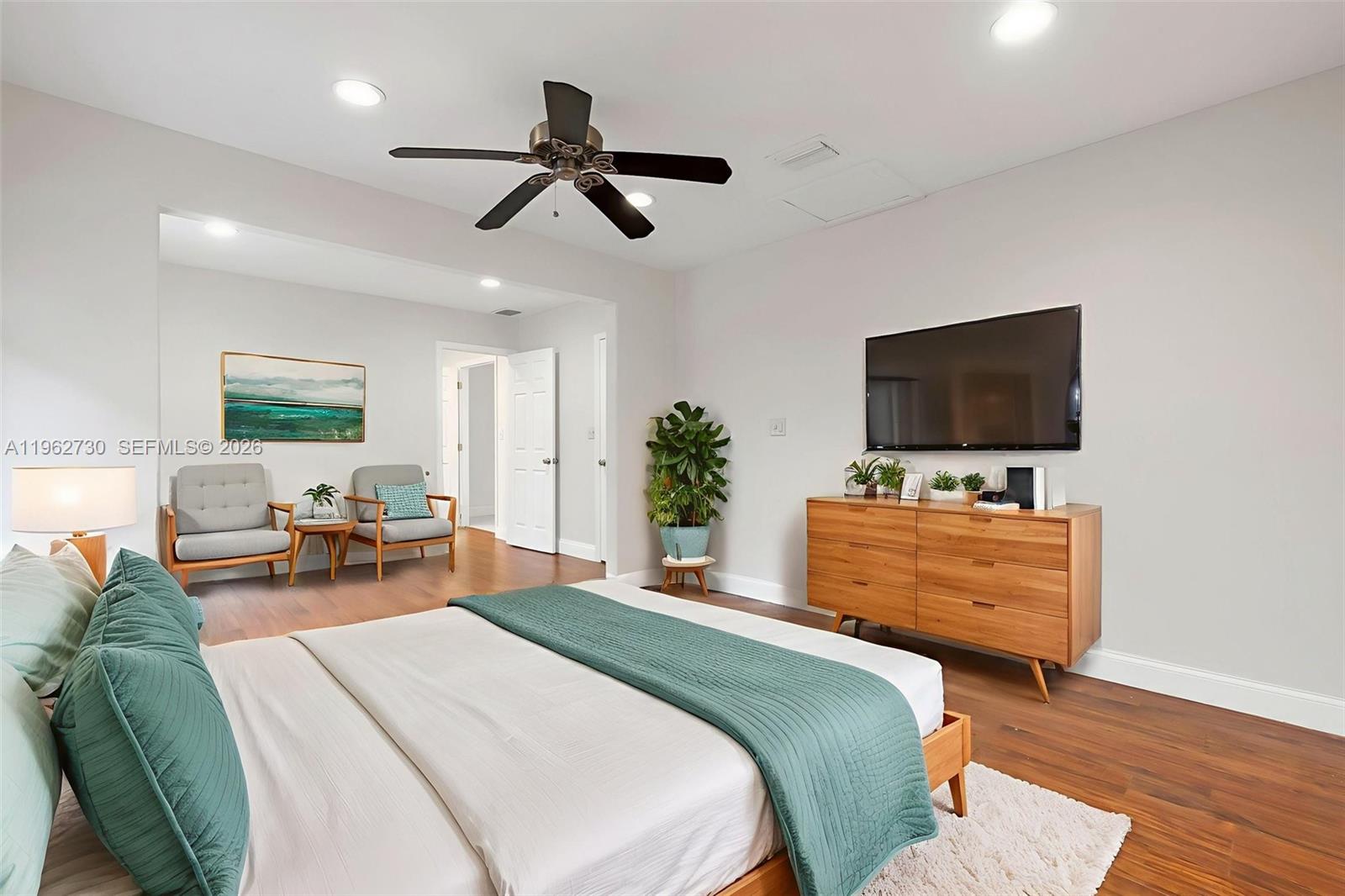 4011 SW 82nd Ter Davie, FL 33328