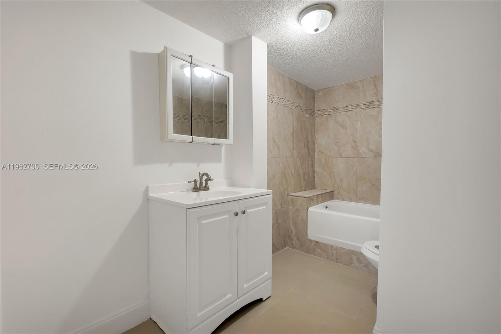 4011 SW 82nd Ter Davie, FL 33328