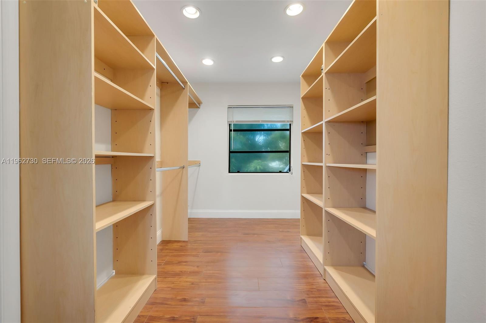 4011 SW 82nd Ter Davie, FL 33328