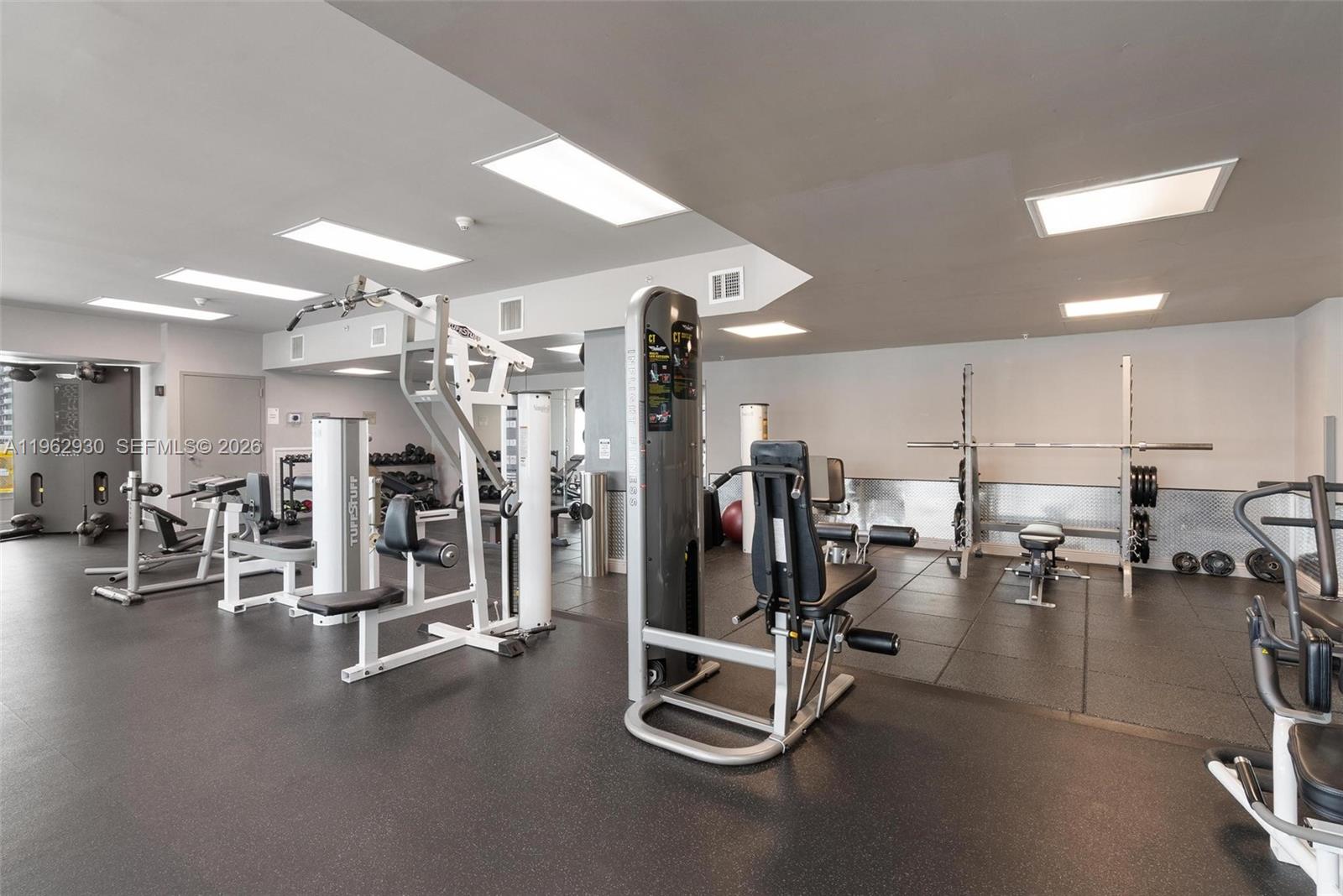 image 1800 Biscayne Plaza21