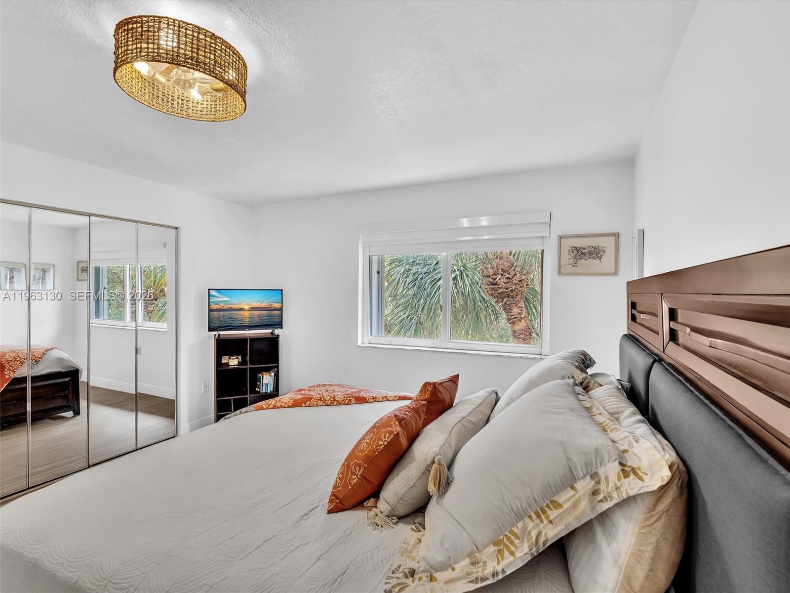 2237 NW 171st Ter Pembroke Pines, FL 33028