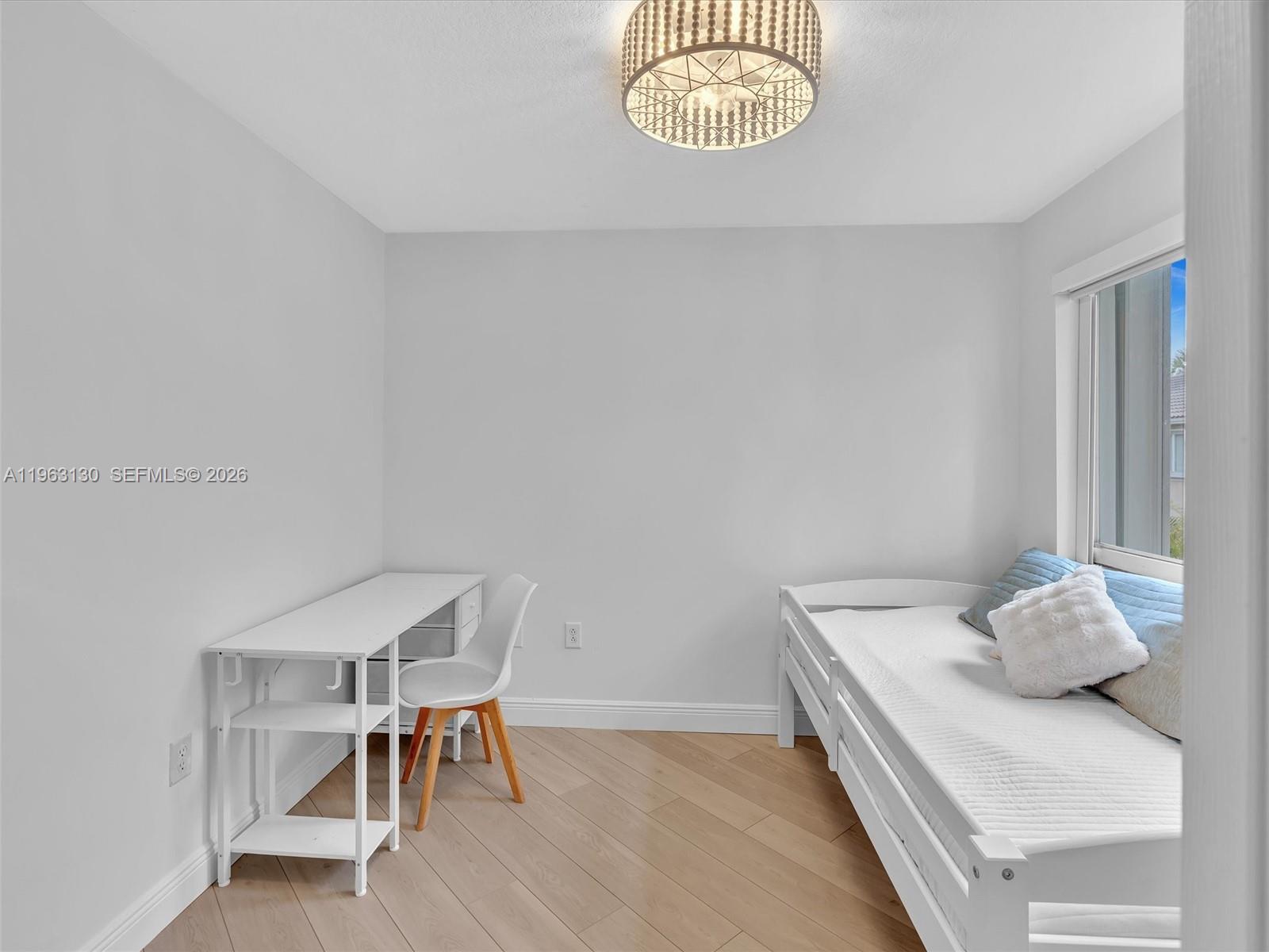 2237 NW 171st Ter Pembroke Pines, FL 33028