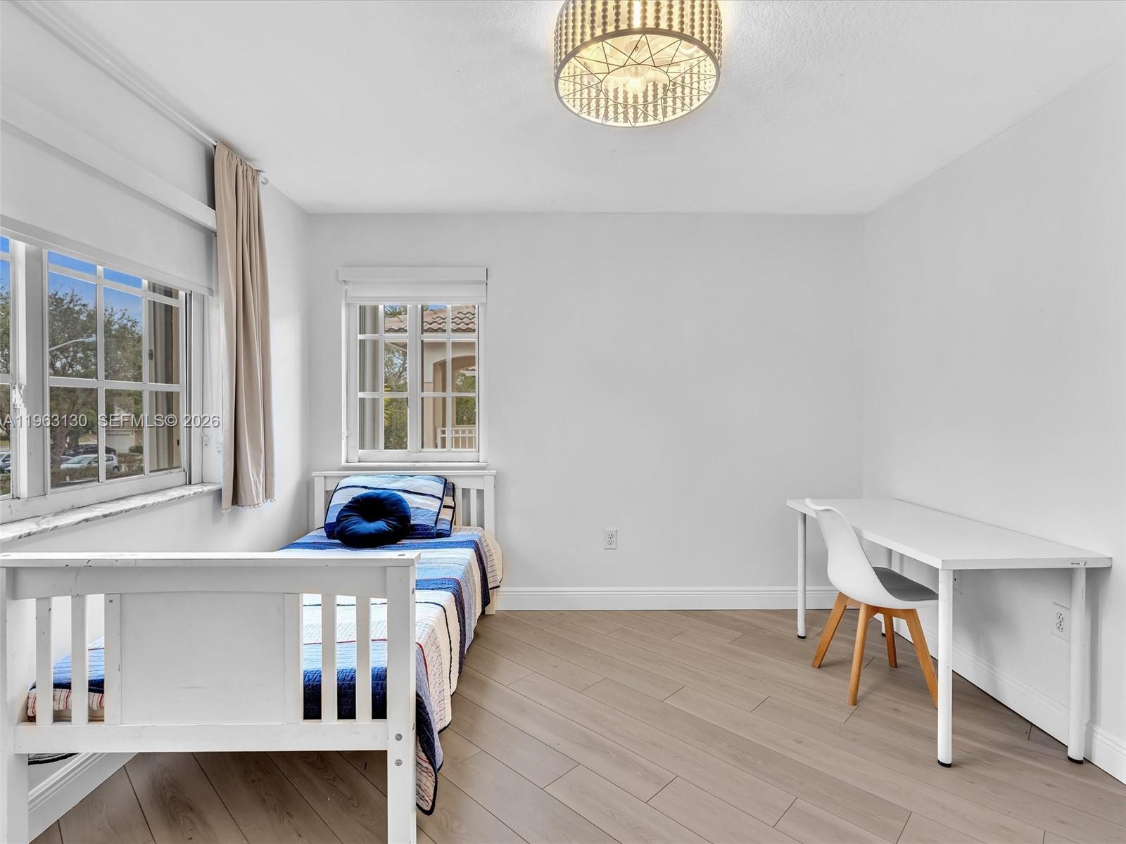 2237 NW 171st Ter Pembroke Pines, FL 33028