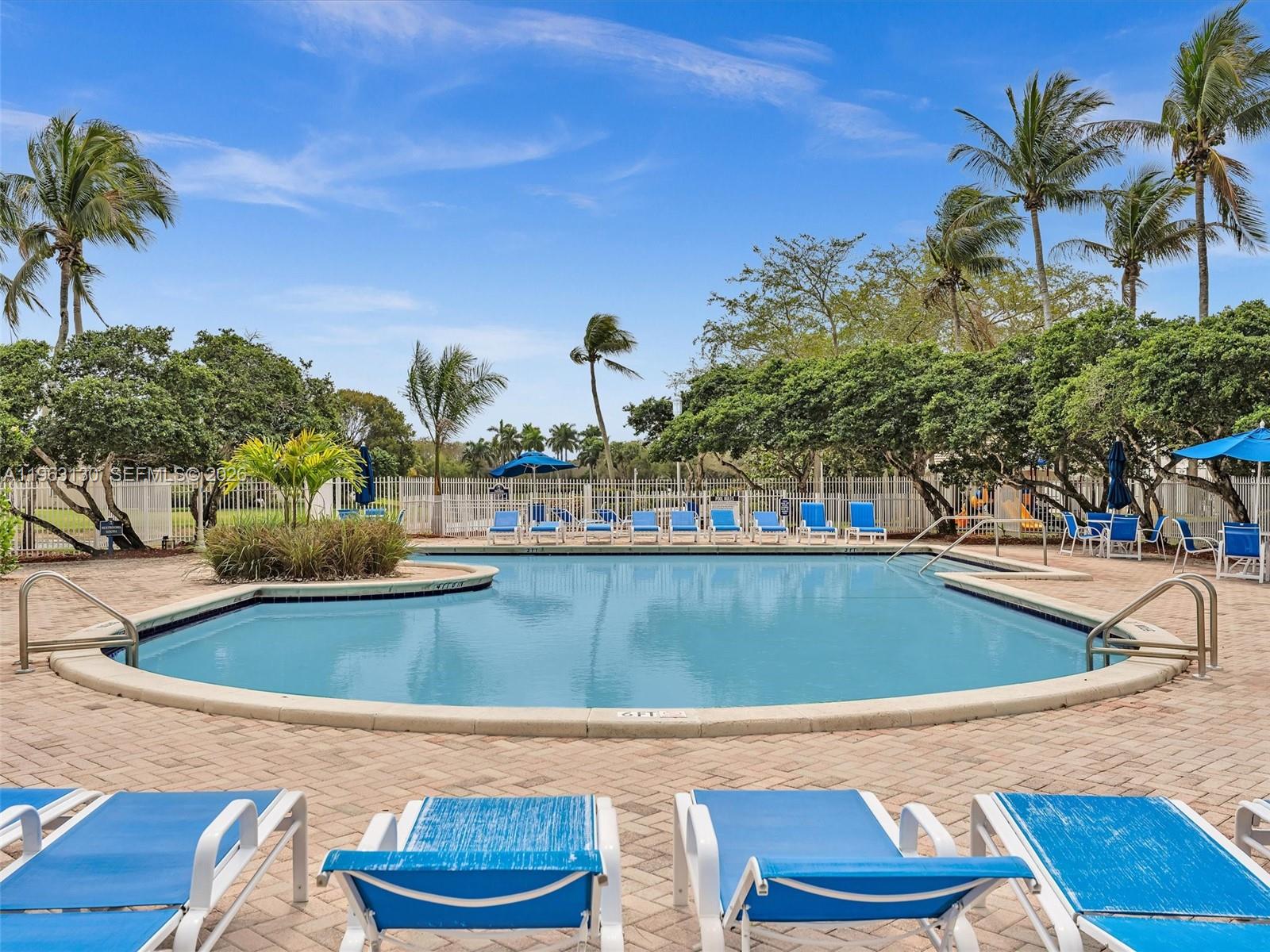 2237 NW 171st Ter Pembroke Pines, FL 33028