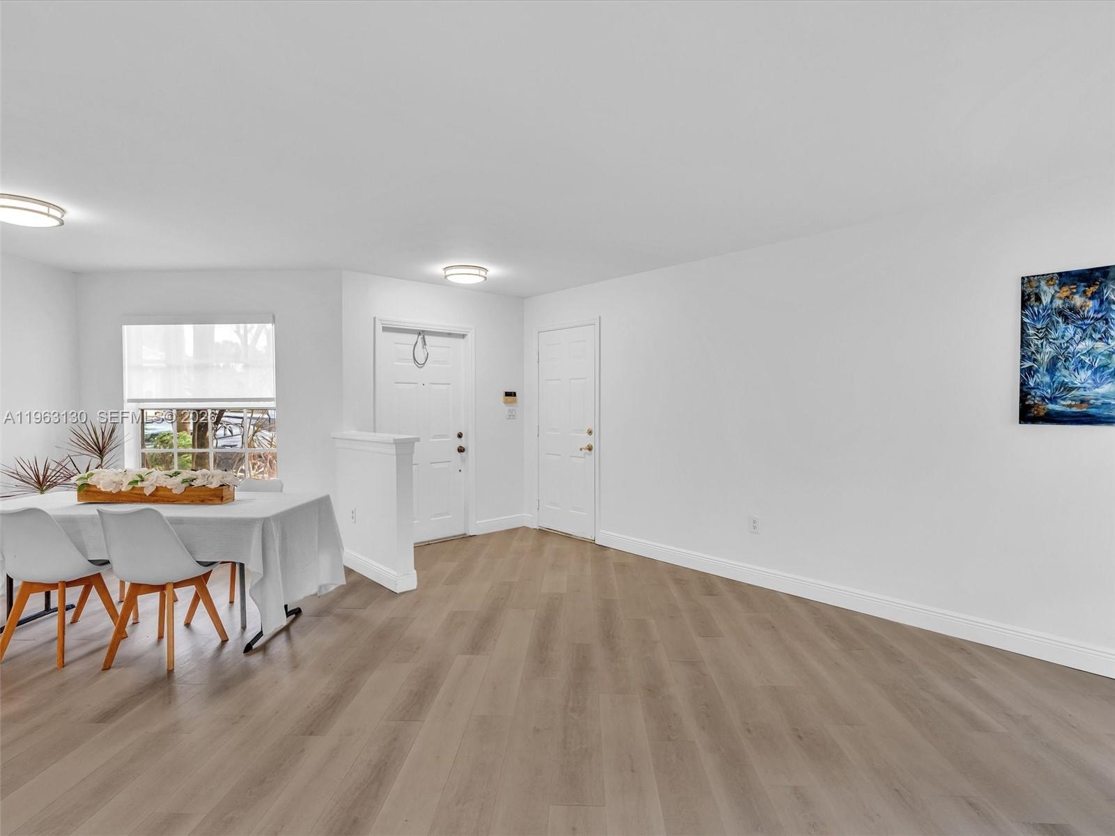 2237 NW 171st Ter Pembroke Pines, FL 33028