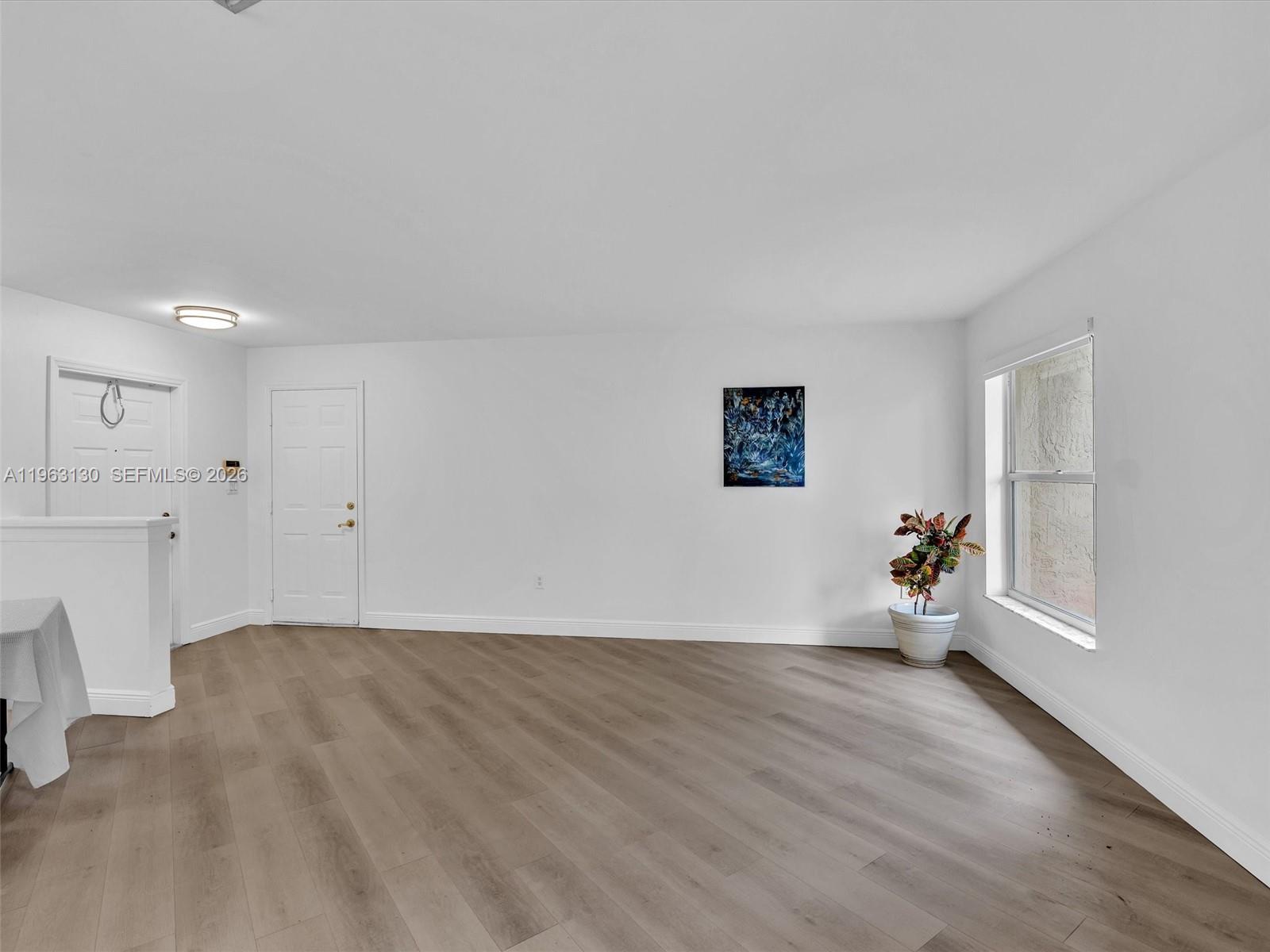 2237 NW 171st Ter Pembroke Pines, FL 33028