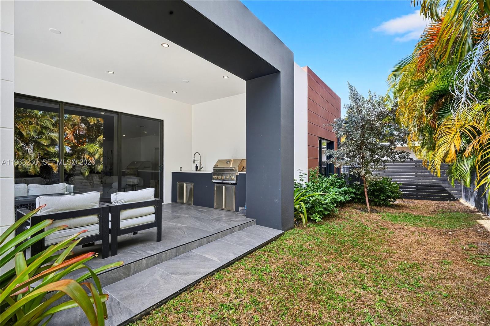 913 NE 15th St Fort Lauderdale, FL 33304