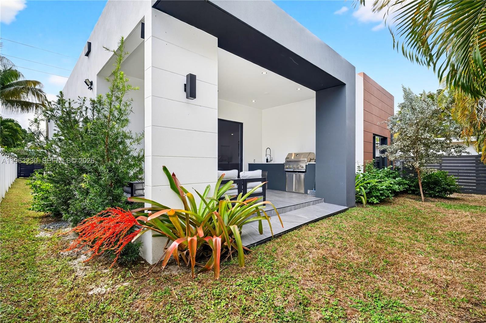 913 NE 15th St Fort Lauderdale, FL 33304