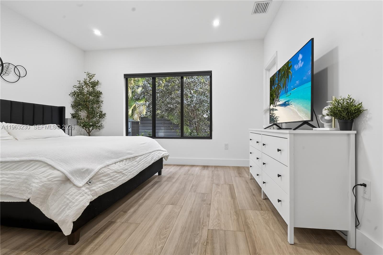 913 NE 15th St Fort Lauderdale, FL 33304