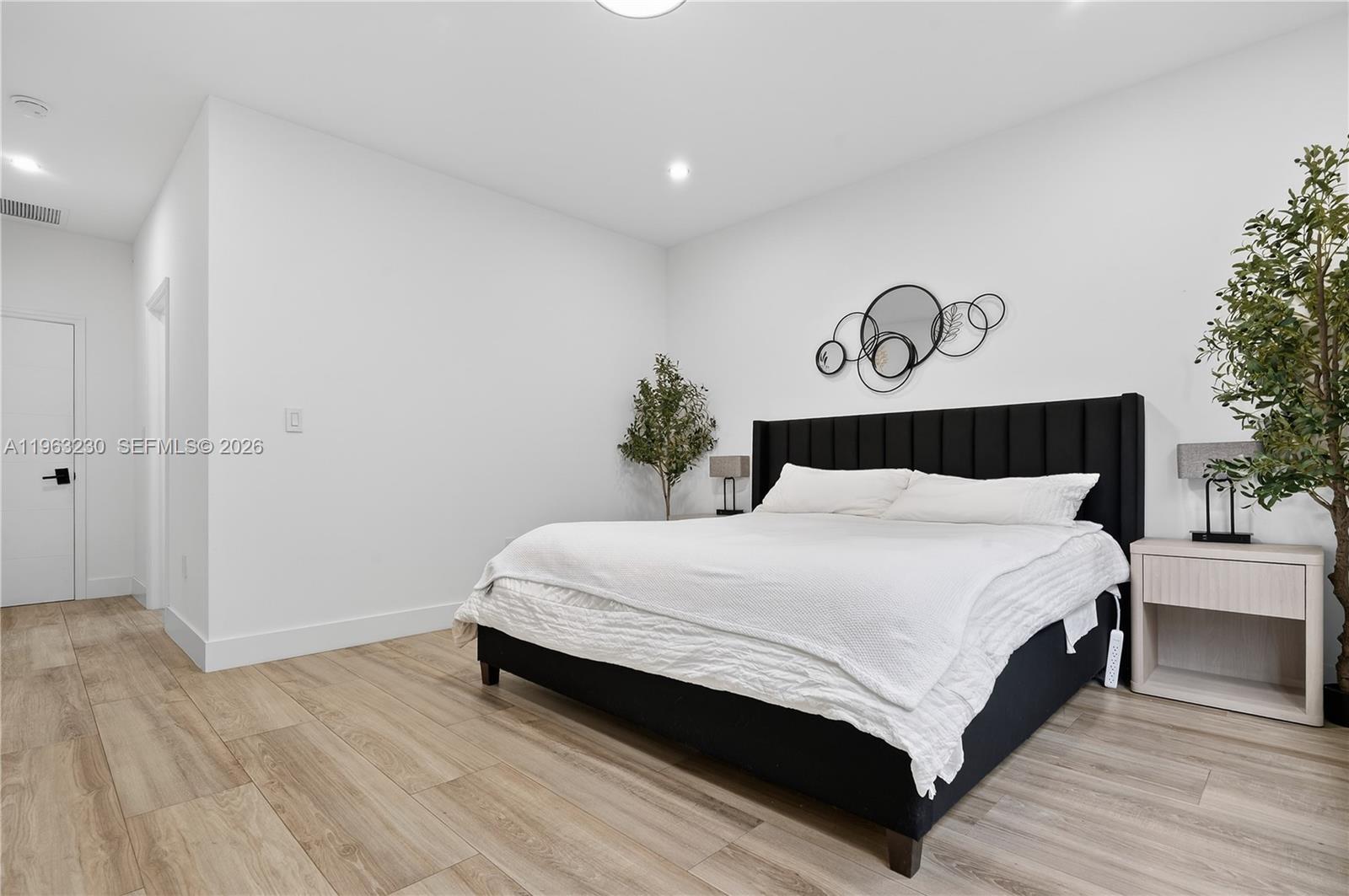 913 NE 15th St Fort Lauderdale, FL 33304