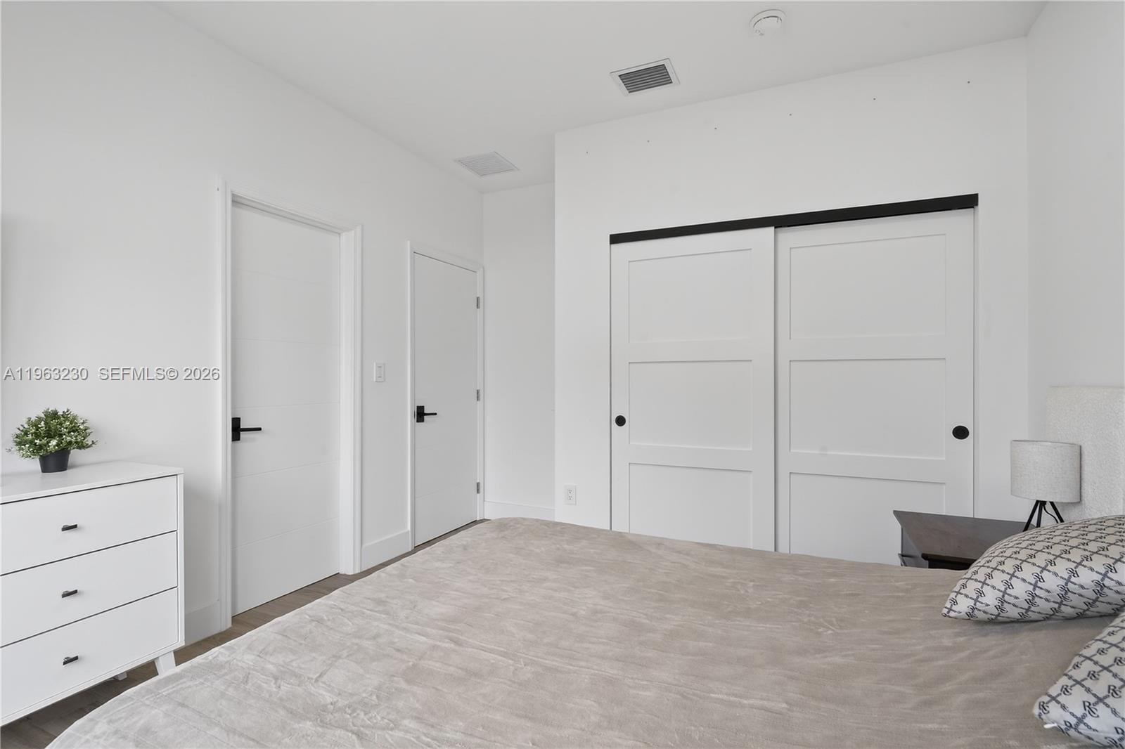 913 NE 15th St Fort Lauderdale, FL 33304