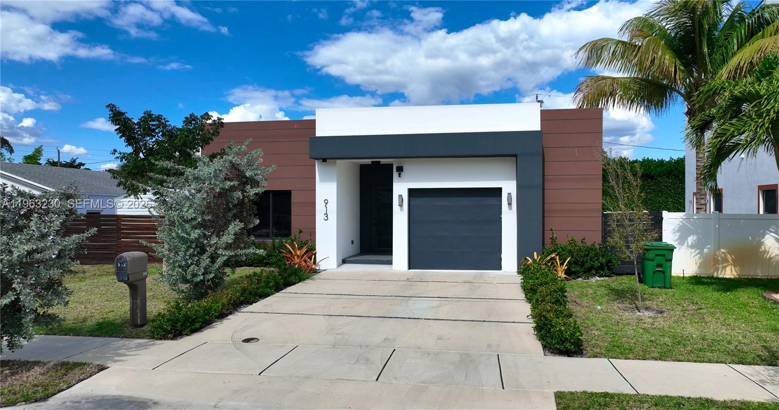 913 NE 15th St Fort Lauderdale, FL 33304