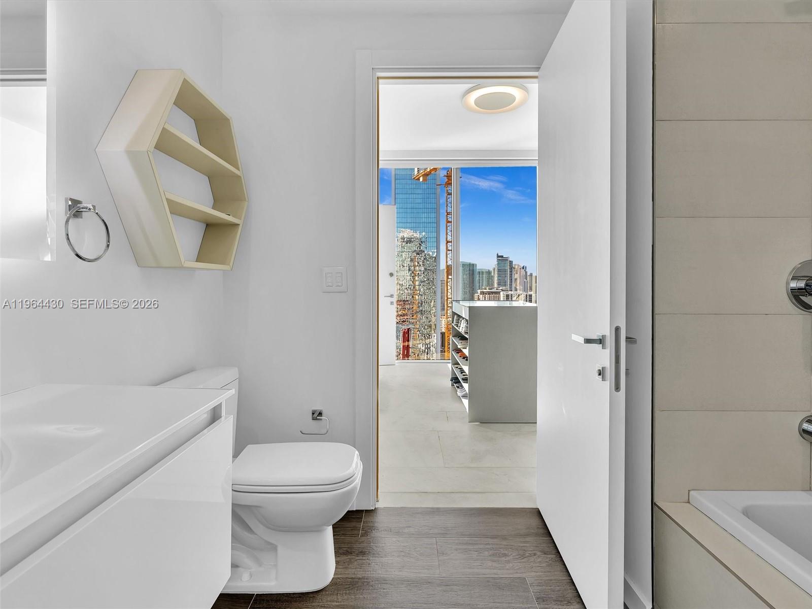 2900 NE 7th Ave #3307 Miami, FL 33137