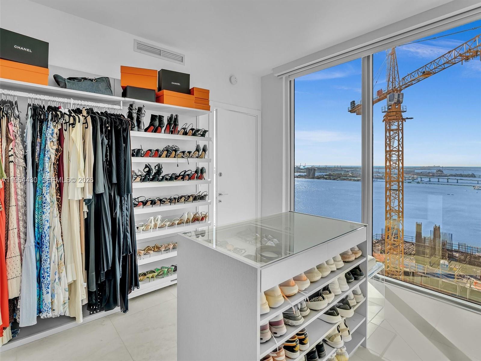 2900 NE 7th Ave #3307 Miami, FL 33137