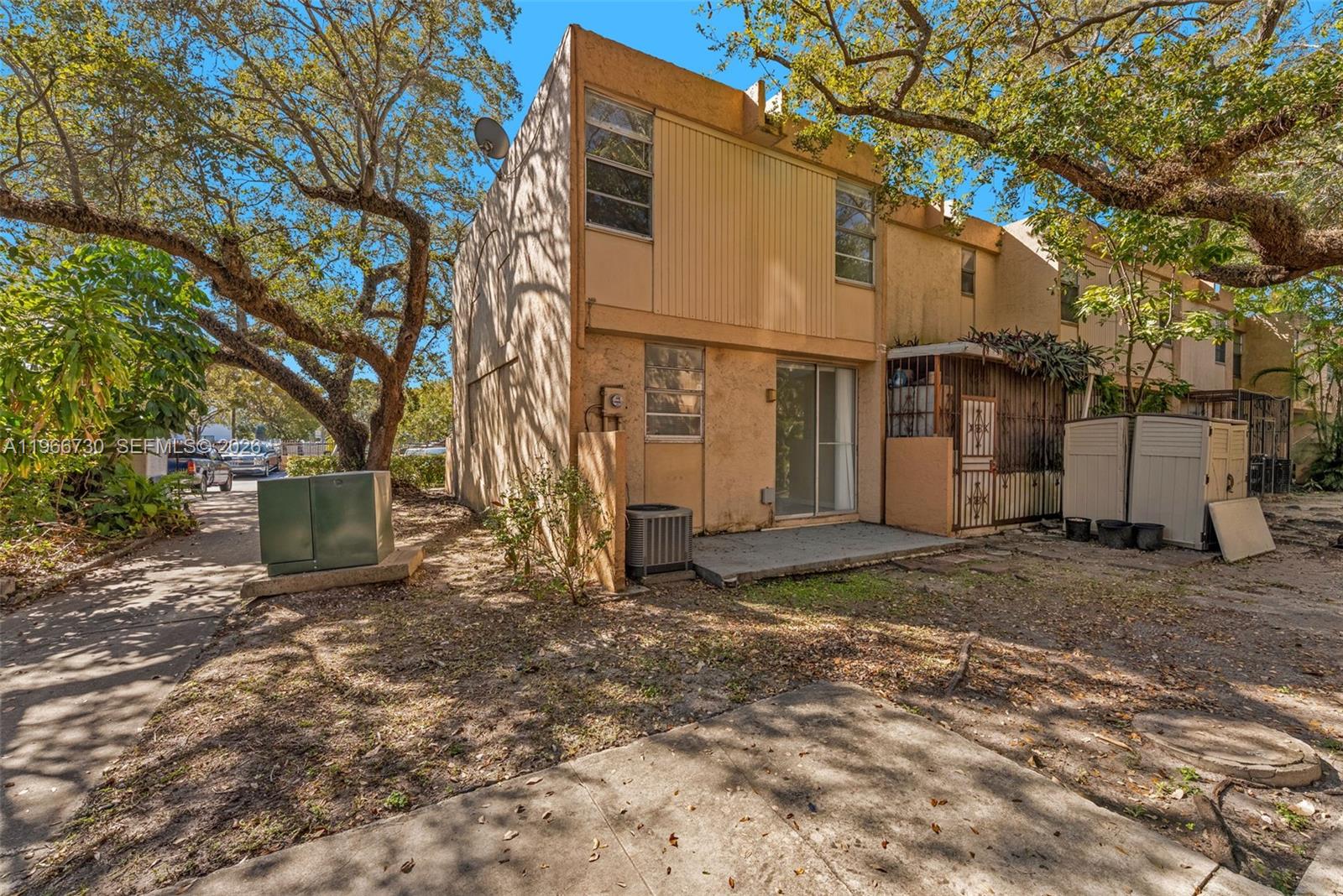 6149 SW 69th St #12 South Miami, FL 33143