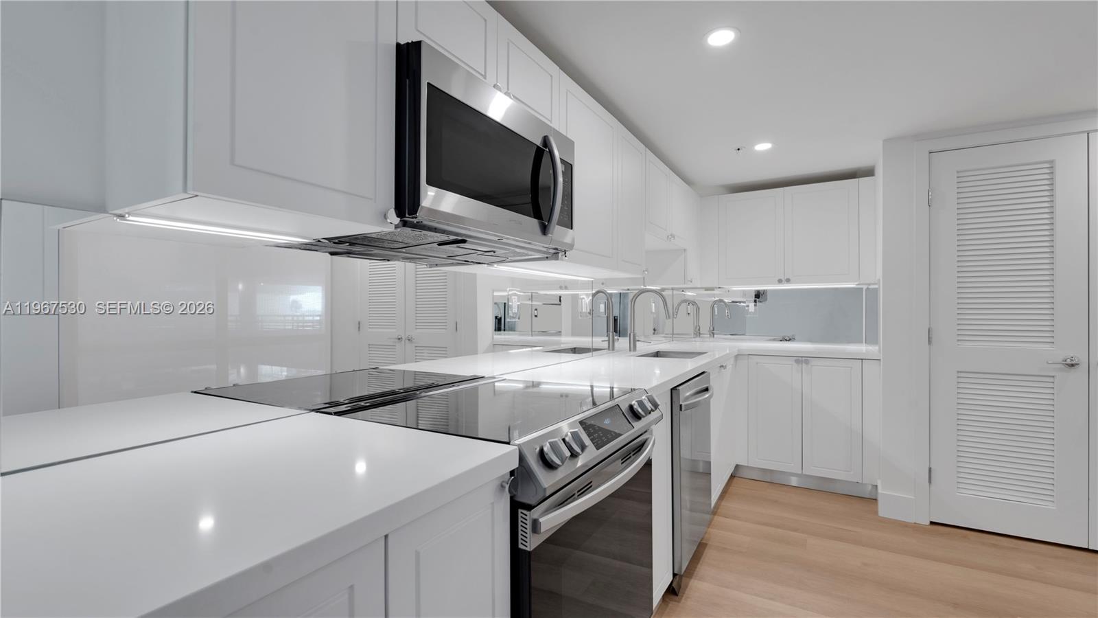 555 NE 34th St #204 Miami, FL 33137