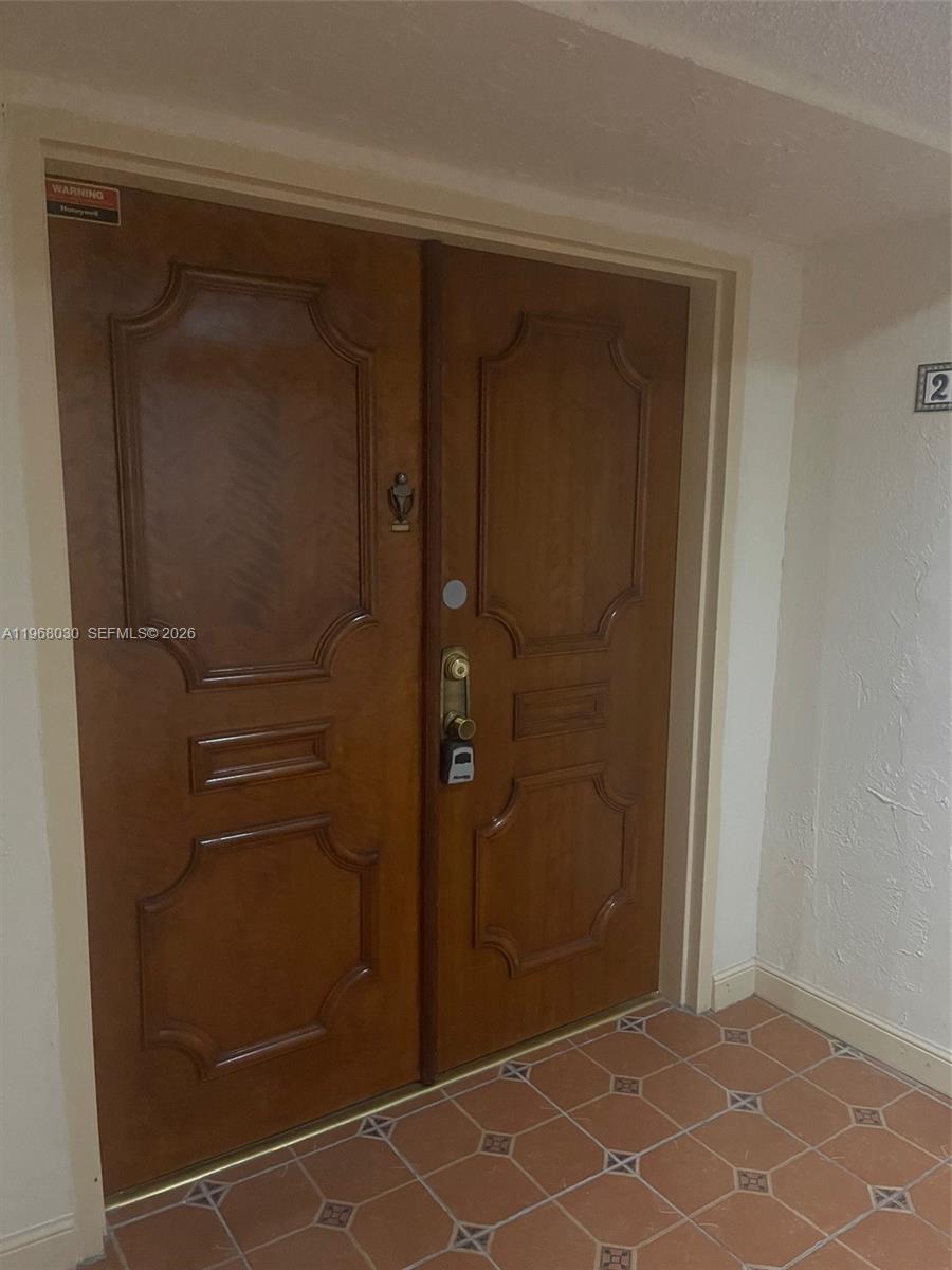 1350 SW 122nd Ave #212 Miami, FL 33184