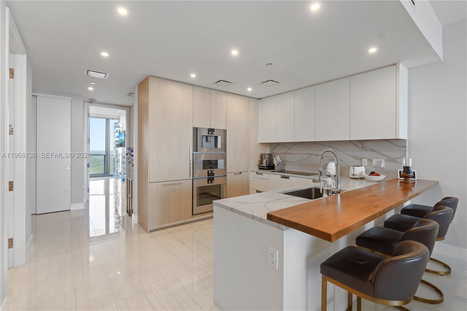 15701 Collins Ave #4003 Sunny Isles Beach, FL 33160