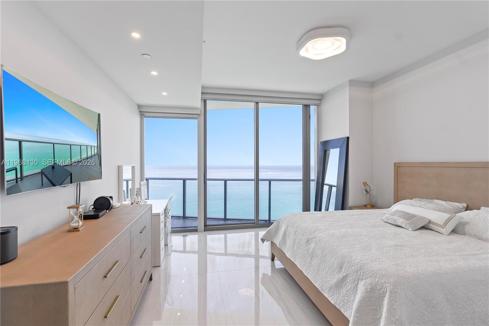 15701 Collins Ave #4003 Sunny Isles Beach, FL 33160