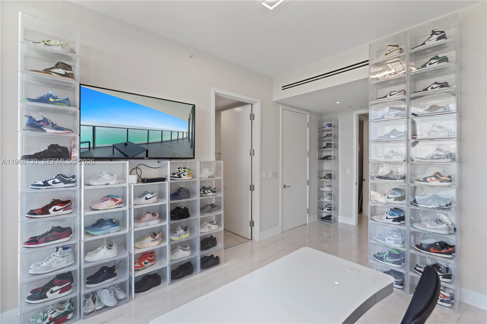 15701 Collins Ave #4003 Sunny Isles Beach, FL 33160