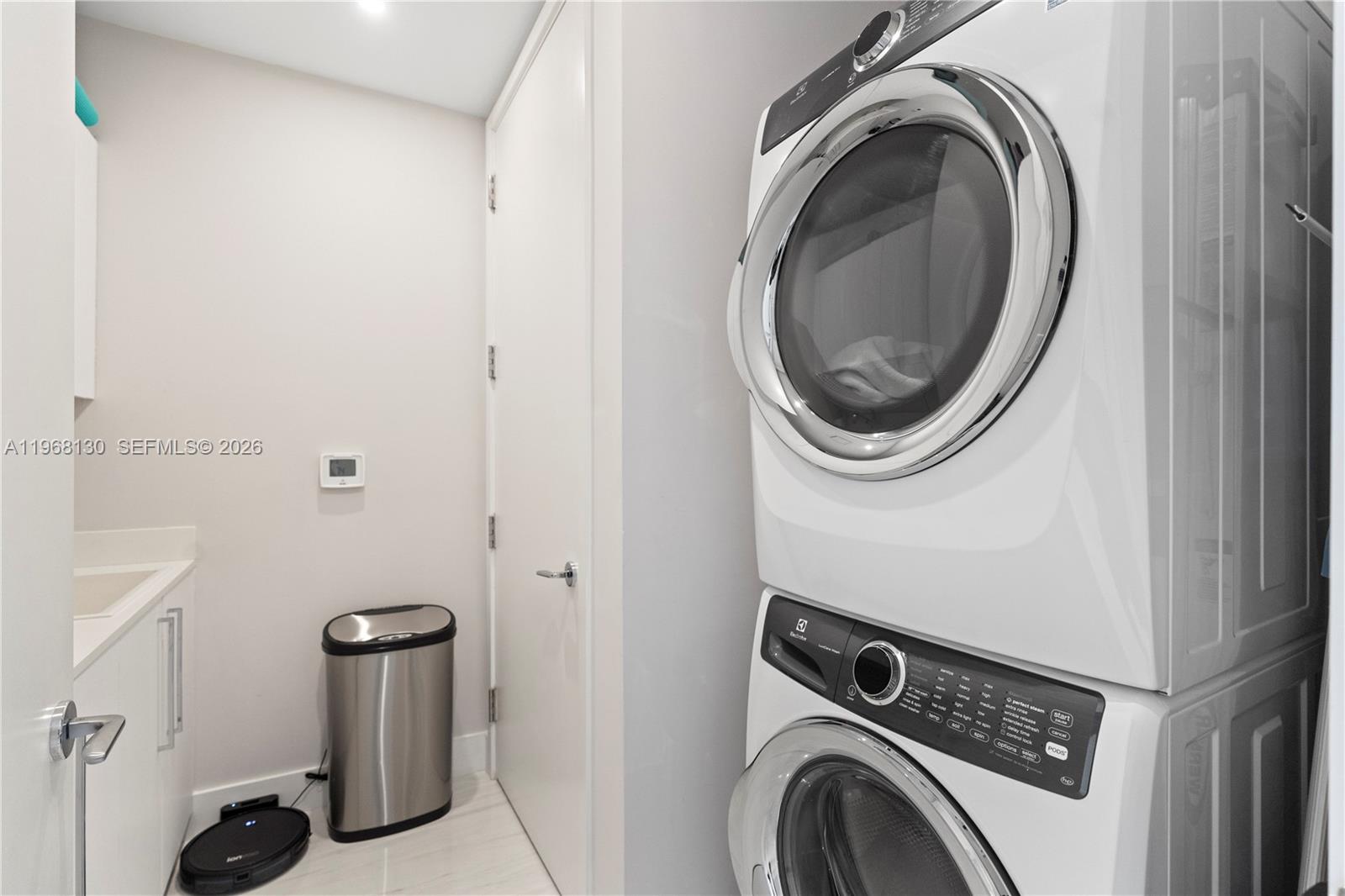 15701 Collins Ave #4003 Sunny Isles Beach, FL 33160