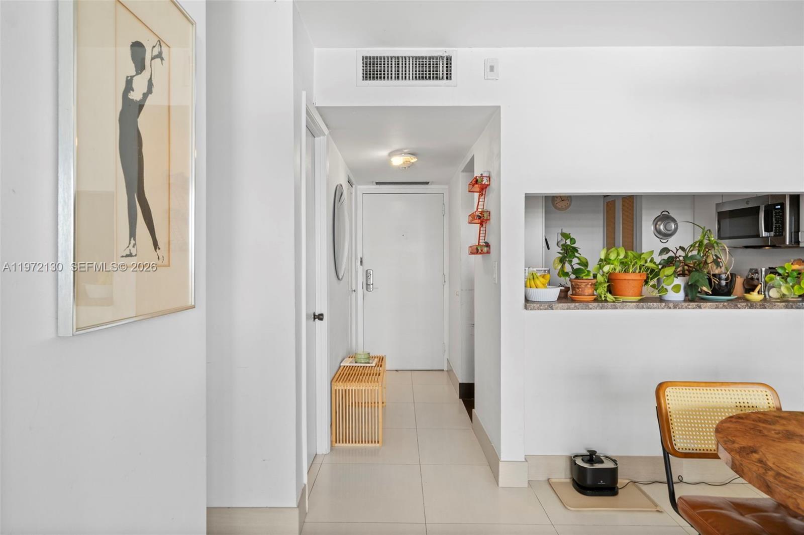 image Charter Club11