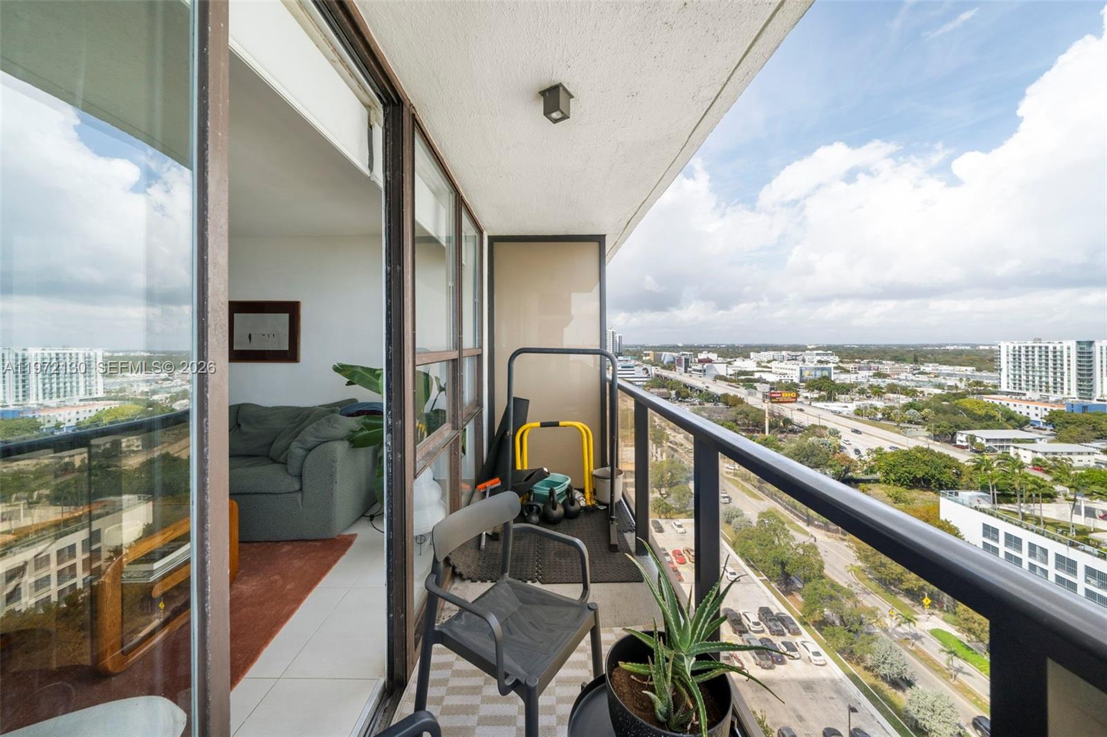 image Charter Club22