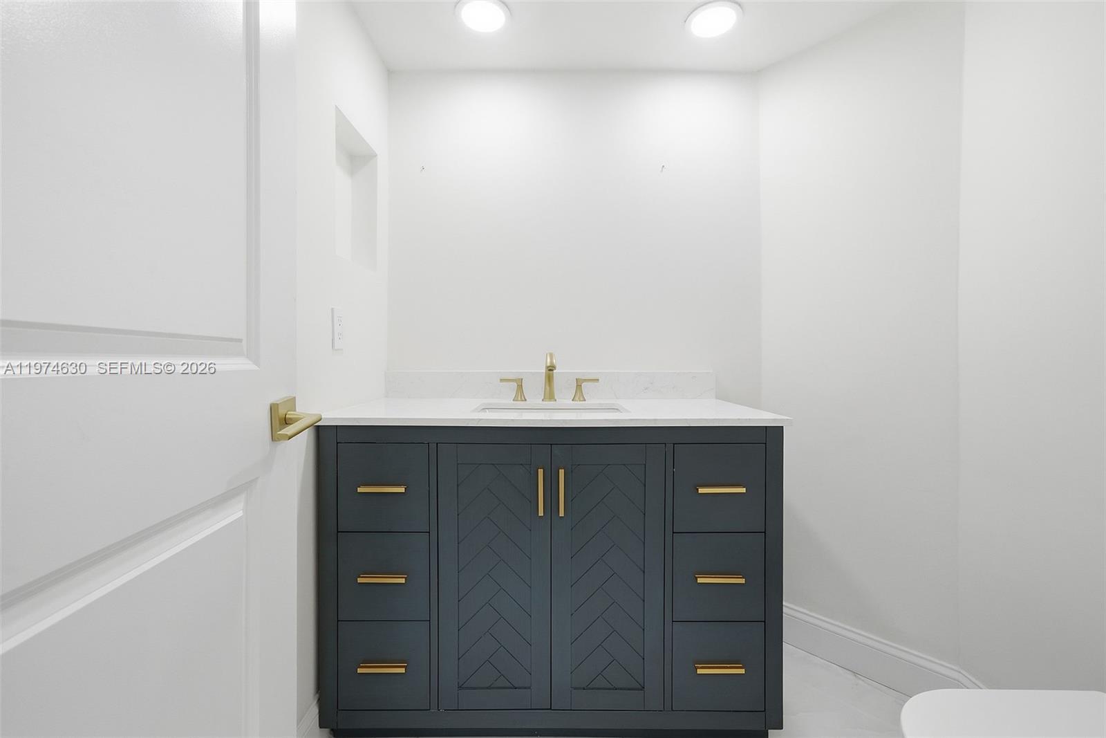 3785 NE 209th Ter Aventura, FL 33180