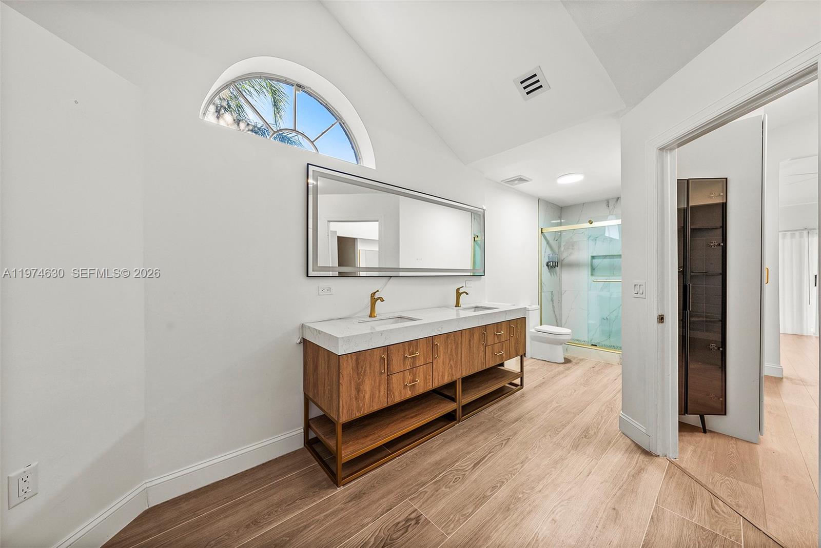 3785 NE 209th Ter Aventura, FL 33180