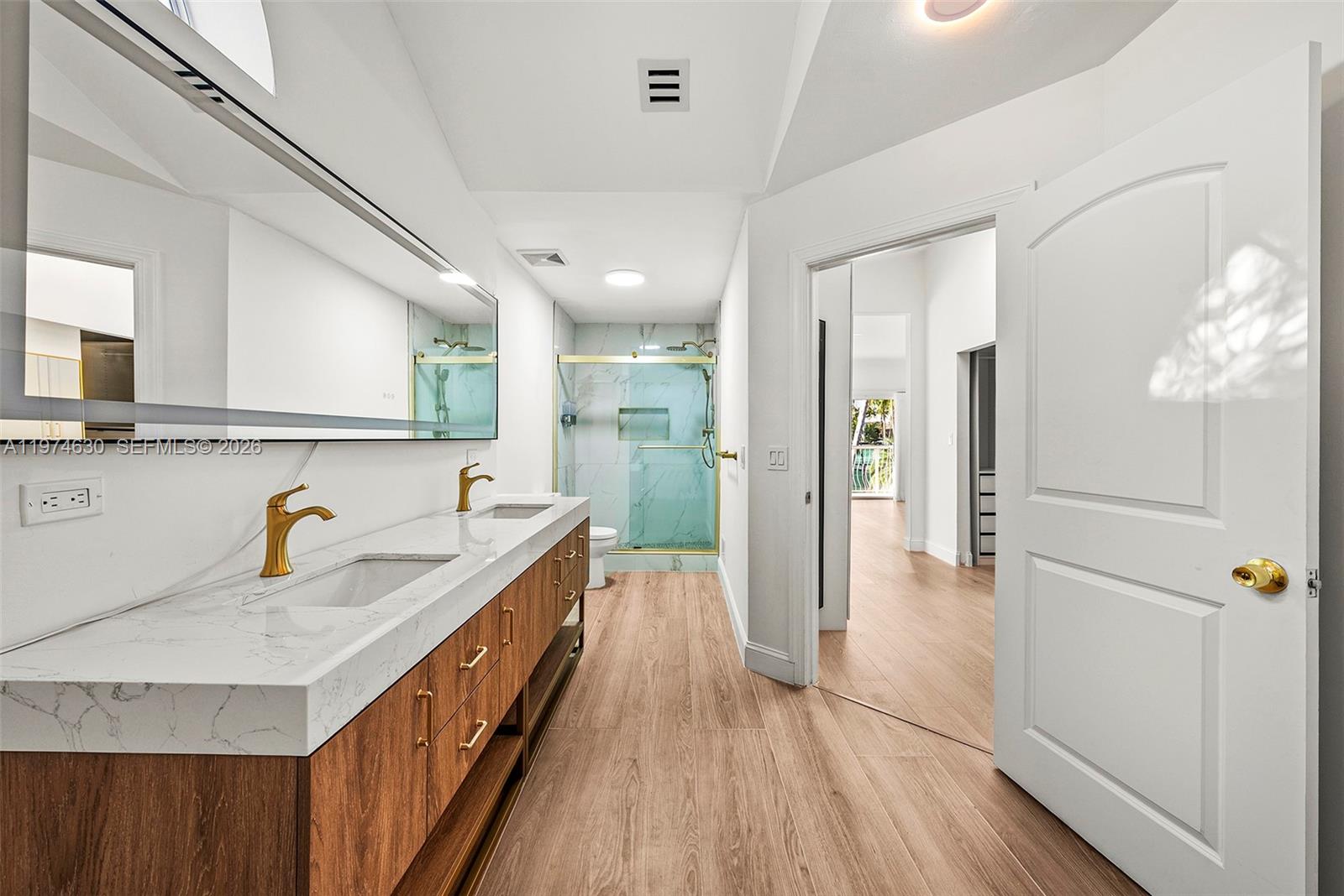 3785 NE 209th Ter Aventura, FL 33180