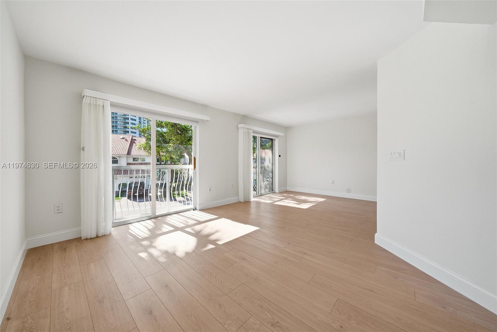 3785 NE 209th Ter Aventura, FL 33180