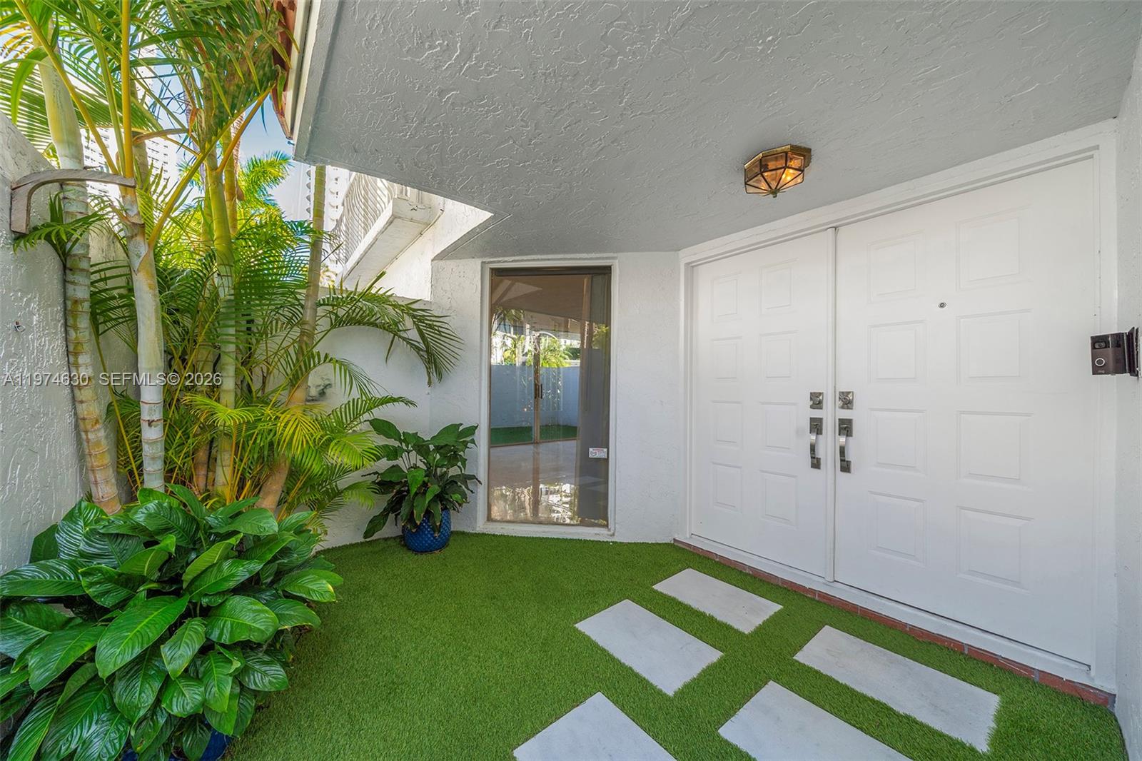 3785 NE 209th Ter Aventura, FL 33180