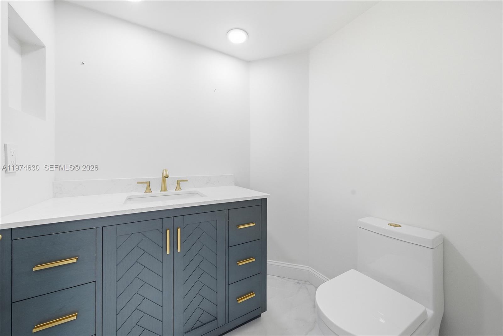 3785 NE 209th Ter Aventura, FL 33180