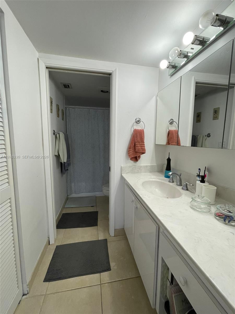 image Brickell Place II13