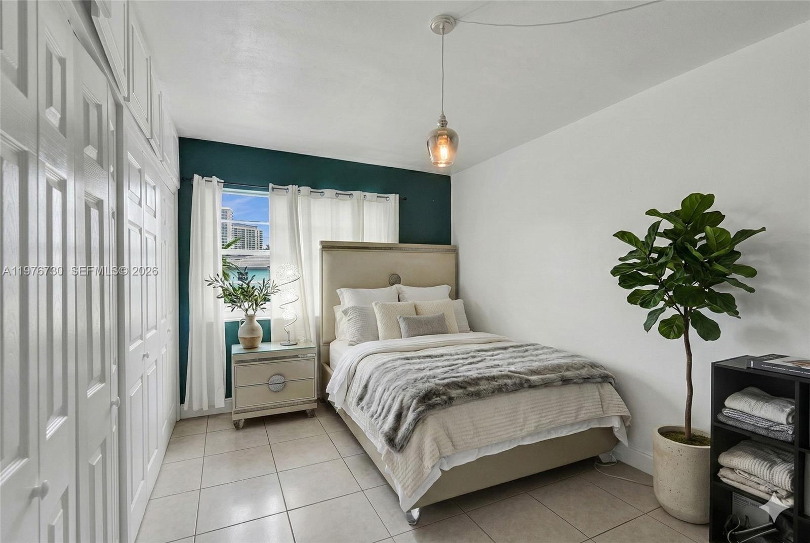 1880 S Treasure Dr #2G North Bay Village, FL 33141